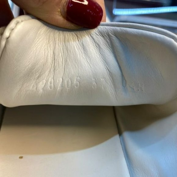 Gucci Sneakers - Picture 7 of 7